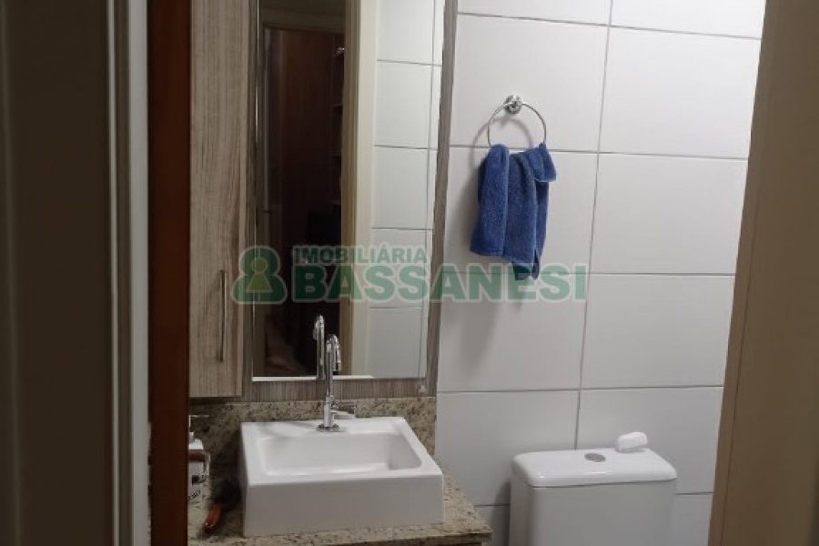 Apartamento com 47m², 2 dormitórios, 1 vaga, no bairro Morada dos Alpes em Caxias do Sul para Comprar