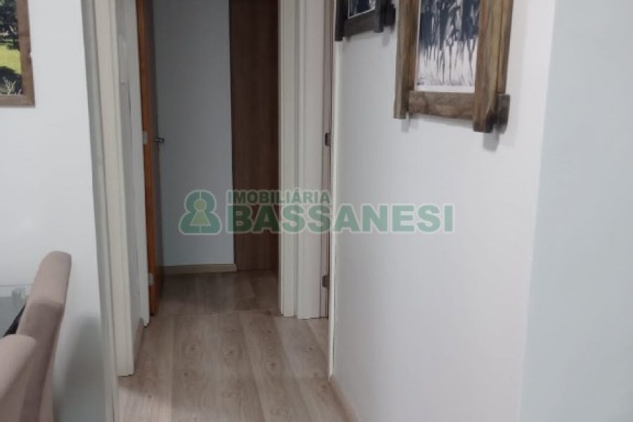 Apartamento com 47m², 2 dormitórios, 1 vaga, no bairro Morada dos Alpes em Caxias do Sul para Comprar