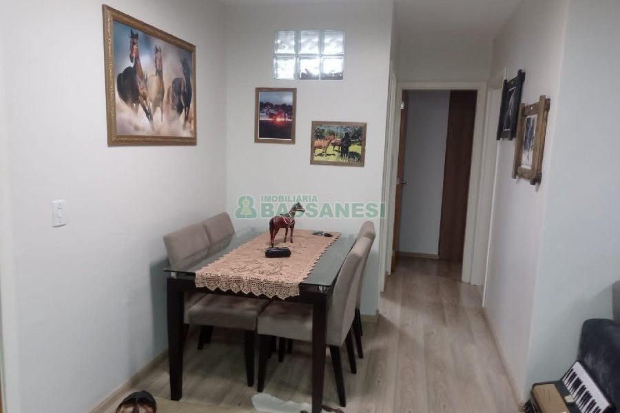 Apartamento com 47m², 2 dormitórios, 1 vaga, no bairro Morada dos Alpes em Caxias do Sul para Comprar