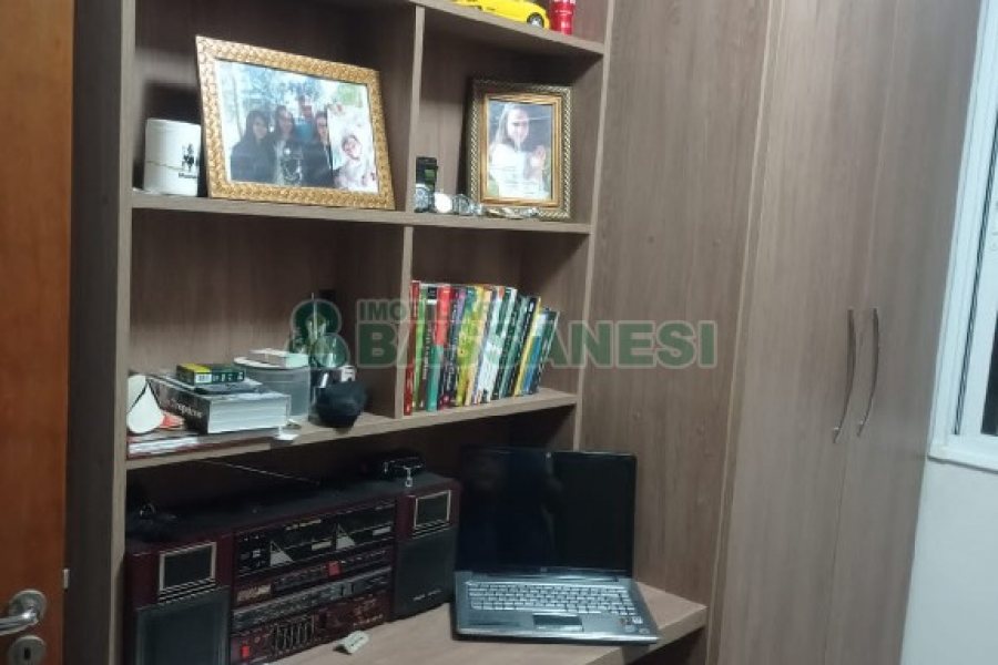 Apartamento com 47m², 2 dormitórios, 1 vaga, no bairro Morada dos Alpes em Caxias do Sul para Comprar