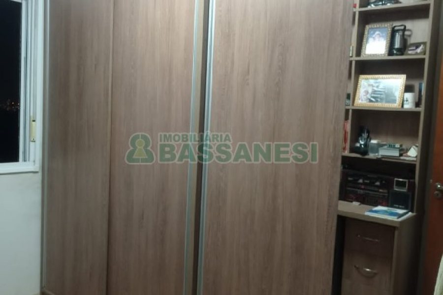 Apartamento com 47m², 2 dormitórios, 1 vaga, no bairro Morada dos Alpes em Caxias do Sul para Comprar