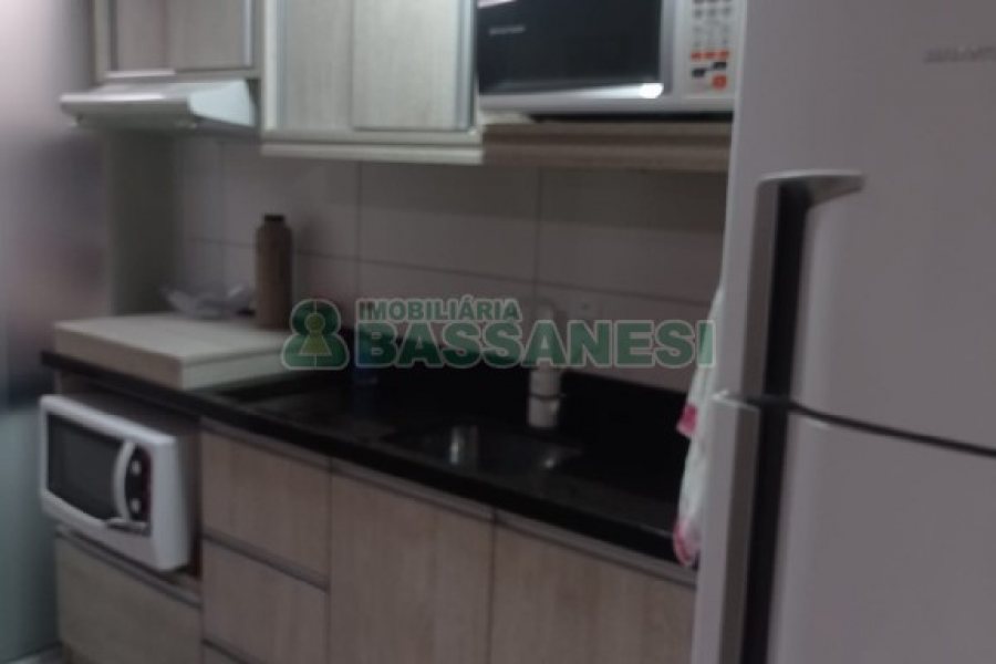 Apartamento com 47m², 2 dormitórios, 1 vaga, no bairro Morada dos Alpes em Caxias do Sul para Comprar