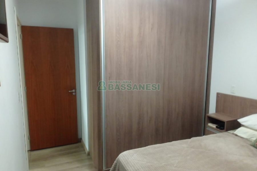 Apartamento com 47m², 2 dormitórios, 1 vaga, no bairro Morada dos Alpes em Caxias do Sul para Comprar