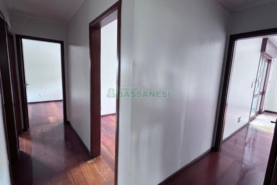 Apartamento com 147m², 3 dormitórios, 2 vagas, no bairro Panazzolo em Caxias do Sul para Alugar ou Comprar