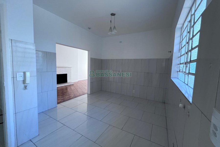 Apartamento com 280m², 3 dormitórios, no bairro Centro em Caxias do Sul para Alugar