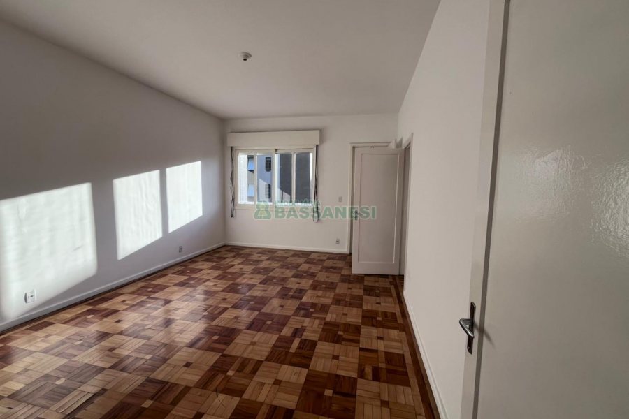 Apartamento com 280m², 3 dormitórios, no bairro Centro em Caxias do Sul para Alugar