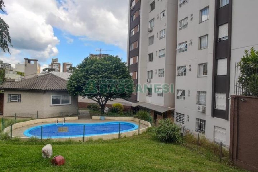 Apartamento com 77m², 3 dormitórios, 1 vaga, no bairro Centro em Caxias do Sul para Comprar