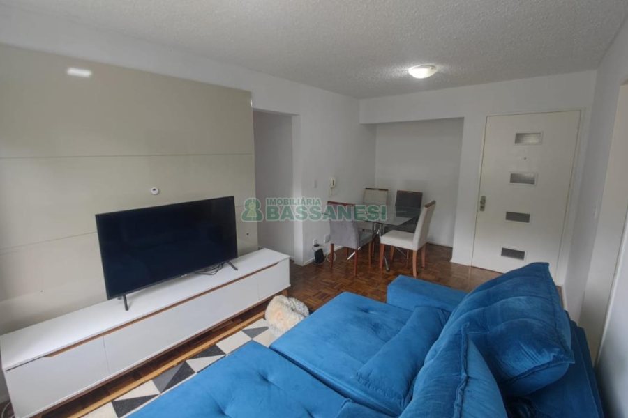 Apartamento com 77m², 3 dormitórios, 1 vaga, no bairro Centro em Caxias do Sul para Comprar
