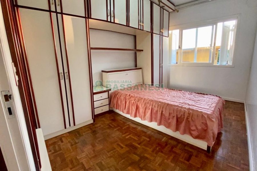 Casa com 212m², 3 dormitórios, 2 vagas, no bairro Fazenda Souza em Caxias do Sul para Comprar