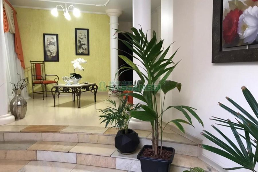 Casa com 410m², 3 dormitórios, no bairro Bela Vista em Caxias do Sul para Comprar