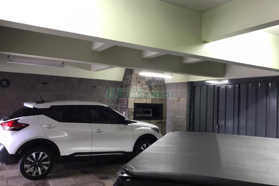 Casa com 410m², 3 dormitórios, no bairro Bela Vista em Caxias do Sul para Comprar