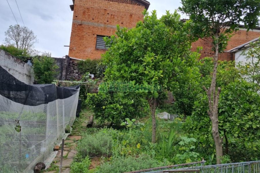 Casa com 200m², 3 dormitórios, 1 vaga, no bairro Nossa Senhora de Lourdes em Caxias do Sul para Comprar
