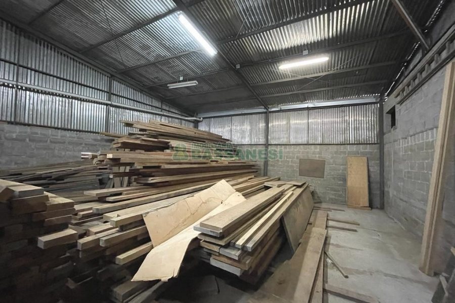 Pavilhão com 1400m², no bairro Bela Vista em Caxias do Sul para Alugar