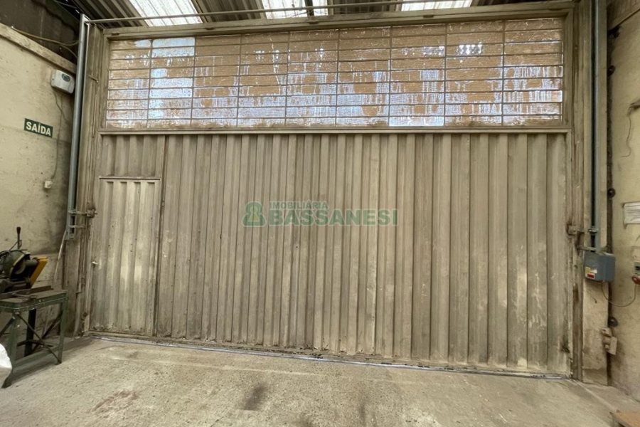 Pavilhão com 1400m², no bairro Bela Vista em Caxias do Sul para Alugar