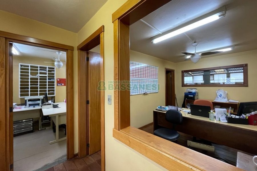 Pavilhão com 1400m², no bairro Bela Vista em Caxias do Sul para Alugar