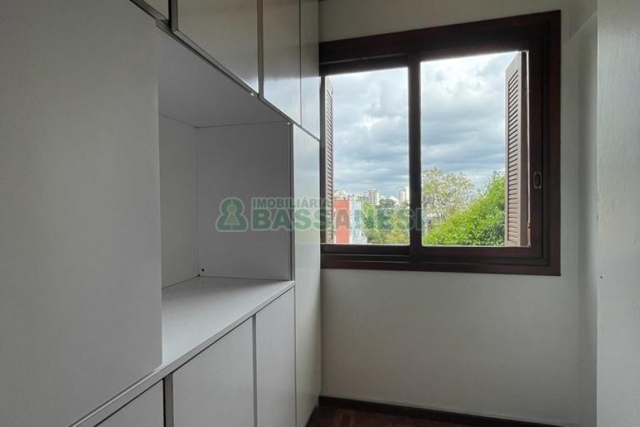 Apartamento com 112m², 2 dormitórios, 1 vaga, no bairro Centro em Caxias do Sul para Alugar