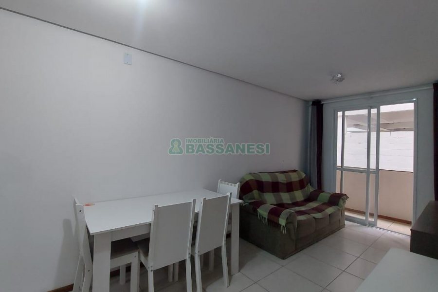 Apto Mobiliado com 49m², 2 dormitórios, 1 vaga, no bairro Desvio Rizzo em Caxias do Sul para Alugar ou Comprar