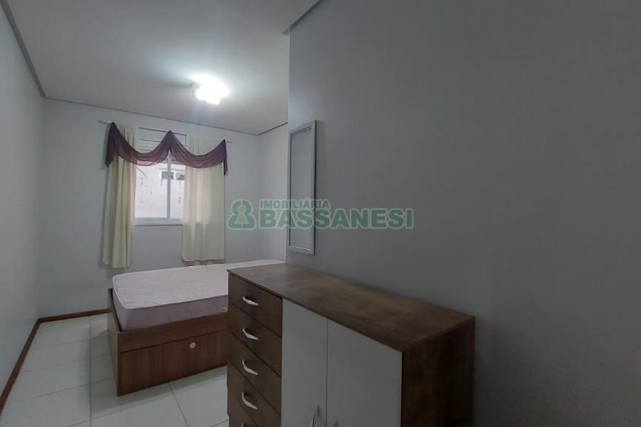 Apto Mobiliado com 49m², 2 dormitórios, 1 vaga, no bairro Desvio Rizzo em Caxias do Sul para Alugar ou Comprar