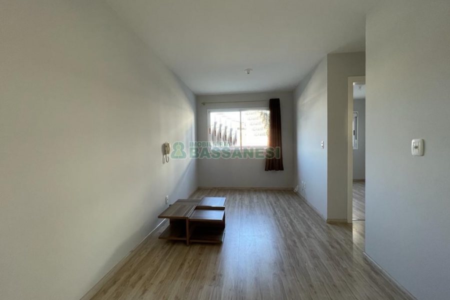 Apartamento com 48m², 2 dormitórios, 1 vaga, no bairro São Vitor em Caxias do Sul para Comprar