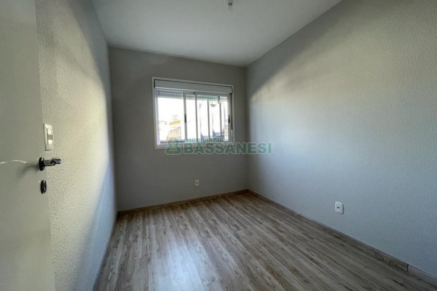 Apartamento com 48m², 2 dormitórios, 1 vaga, no bairro São Vitor em Caxias do Sul para Comprar