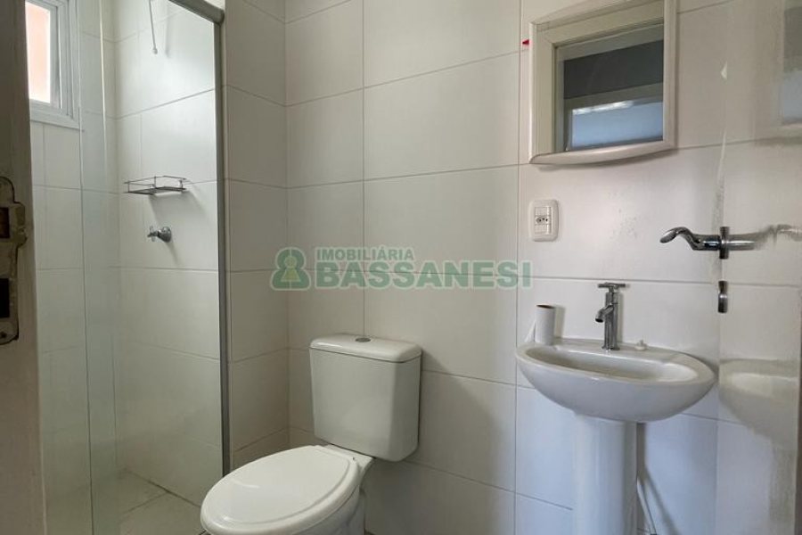 Apartamento com 48m², 2 dormitórios, 1 vaga, no bairro São Vitor em Caxias do Sul para Comprar
