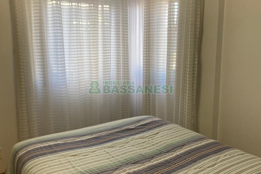 Apartamento com 140m², 3 dormitórios, 1 vaga, no bairro Centro em Caxias do Sul para Comprar