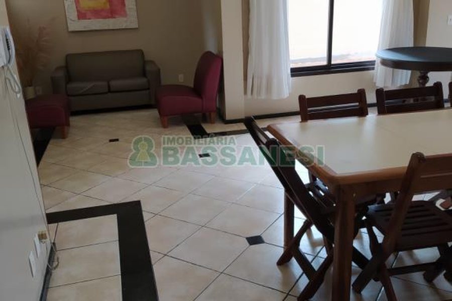Apartamento com 140m², 3 dormitórios, 1 vaga, no bairro Centro em Caxias do Sul para Comprar