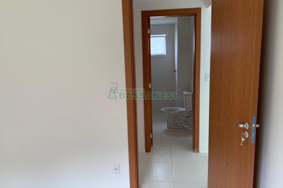 Apartamento com 51m², 2 dormitórios, 1 vaga, no bairro São Luiz em Caxias do Sul para Comprar