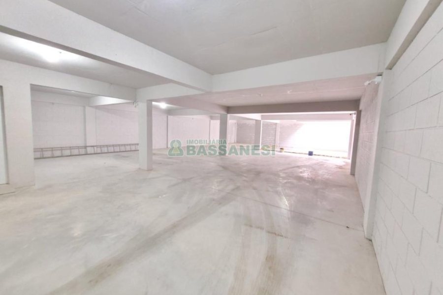 Apartamento com 55m², 2 dormitórios, 1 vaga, no bairro São Leopoldo em Caxias do Sul para Alugar