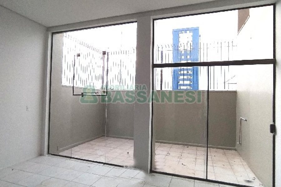 Loja com 450m², no bairro São Pelegrino em Caxias do Sul para Alugar