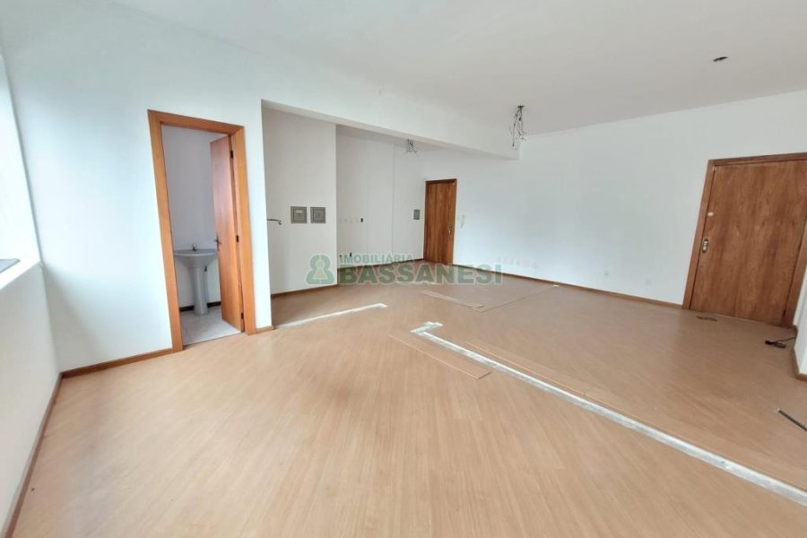 Sala com 48m², no bairro São Pelegrino em Caxias do Sul para Alugar