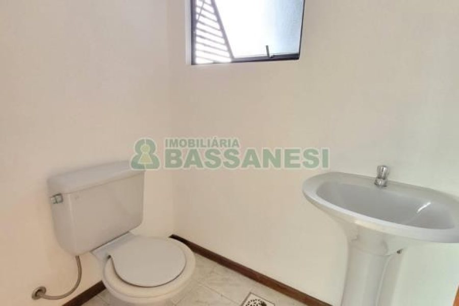 Sala com 48m², no bairro São Pelegrino em Caxias do Sul para Alugar