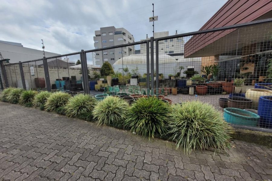 Loja com 360m², no bairro Sanvitto em Caxias do Sul para Alugar