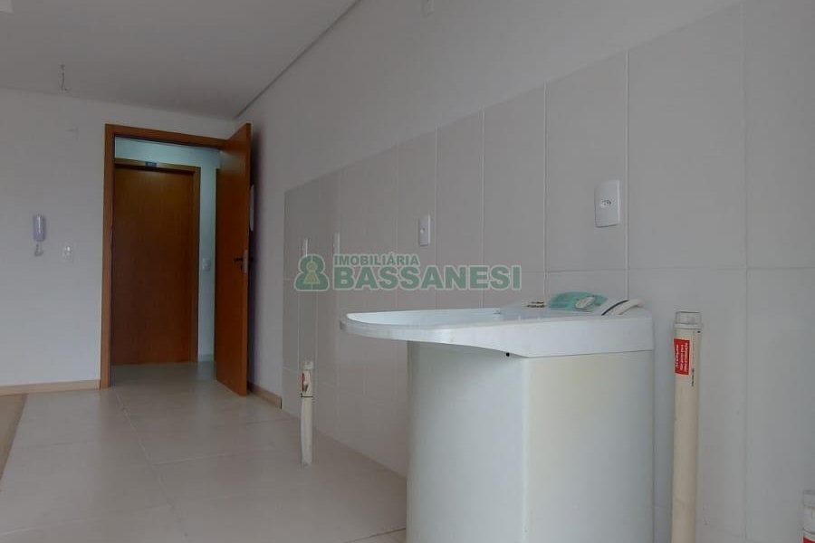 Apartamento com 50m², 2 dormitórios, no bairro Cidade Nova em Caxias do Sul para Comprar