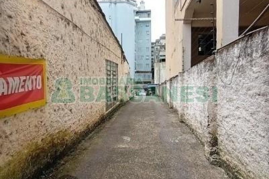 Loja com 300m², no bairro Centro em Caxias do Sul para Alugar