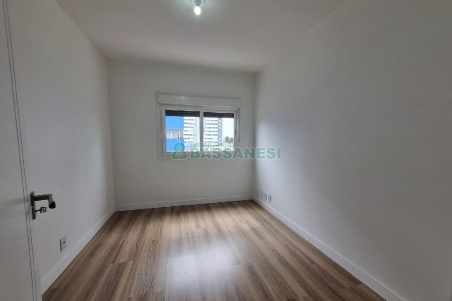 Apartamento com 140m², 3 dormitórios, 2 vagas, no bairro Villagio Iguatemi em Caxias do Sul para Alugar