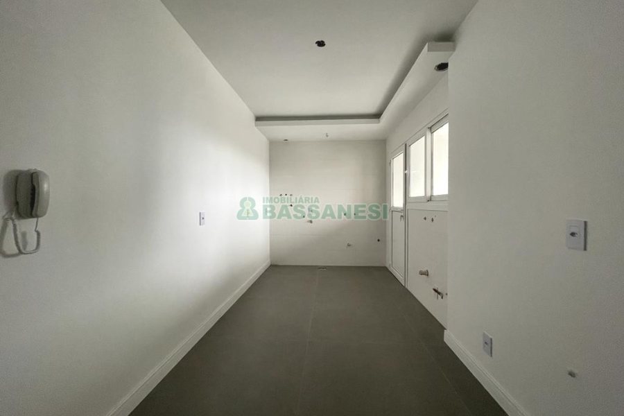 Apartamento com 111m², 3 dormitórios, 2 vagas, no bairro Villagio Iguatemi em Caxias do Sul para Alugar