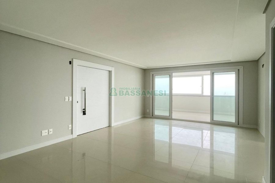 Apto/Cobertura com 197m², 3 dormitórios, 4 vagas, no bairro Universitário em Caxias do Sul para Comprar