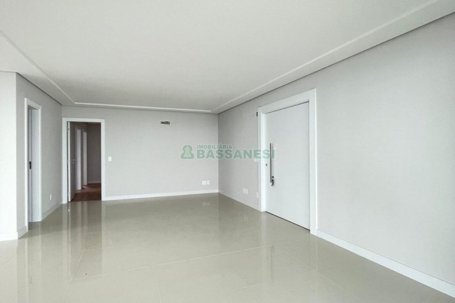 Apto/Cobertura com 197m², 3 dormitórios, 4 vagas, no bairro Universitário em Caxias do Sul para Comprar
