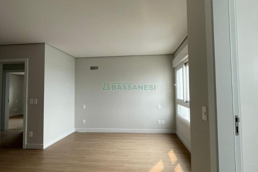 Apto/Cobertura com 197m², 3 dormitórios, 4 vagas, no bairro Universitário em Caxias do Sul para Comprar