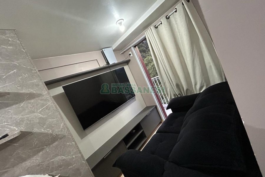 Apartamento com 39m², 2 dormitórios, 1 vaga, no bairro Petrópolis em Caxias do Sul para Comprar