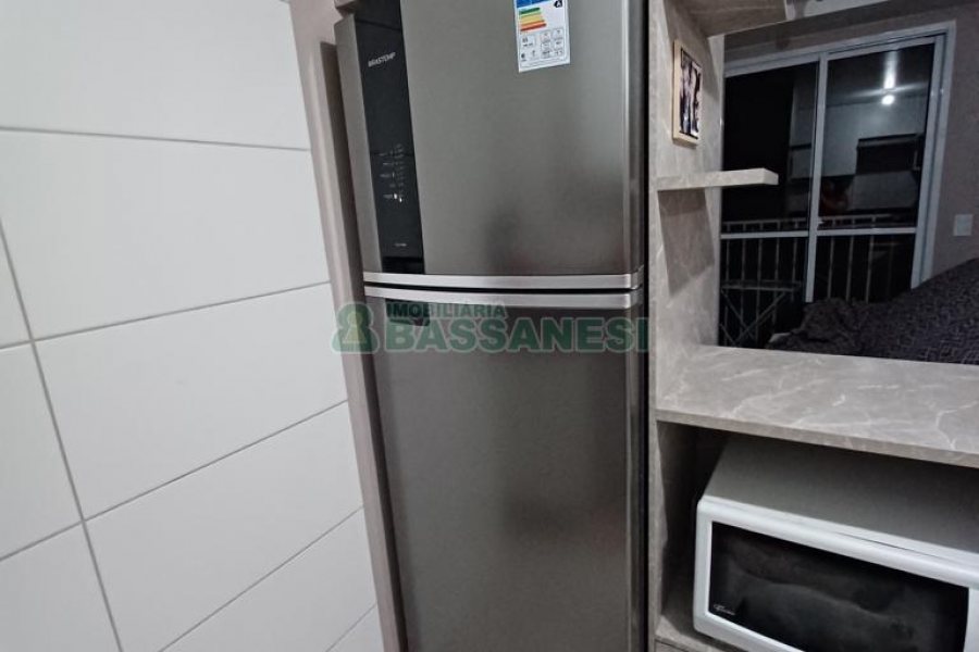 Apartamento com 39m², 2 dormitórios, 1 vaga, no bairro Petrópolis em Caxias do Sul para Comprar