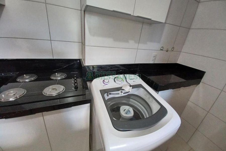 Apartamento com 39m², 2 dormitórios, 1 vaga, no bairro Petrópolis em Caxias do Sul para Comprar