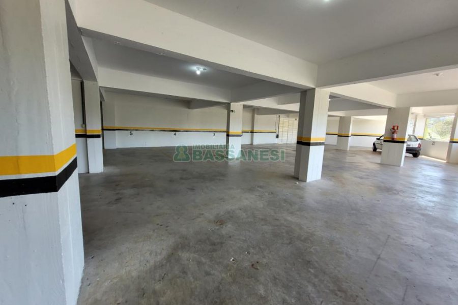 Apartamento com 75m², 2 dormitórios, 1 vaga, no bairro São Leopoldo em Caxias do Sul para Alugar
