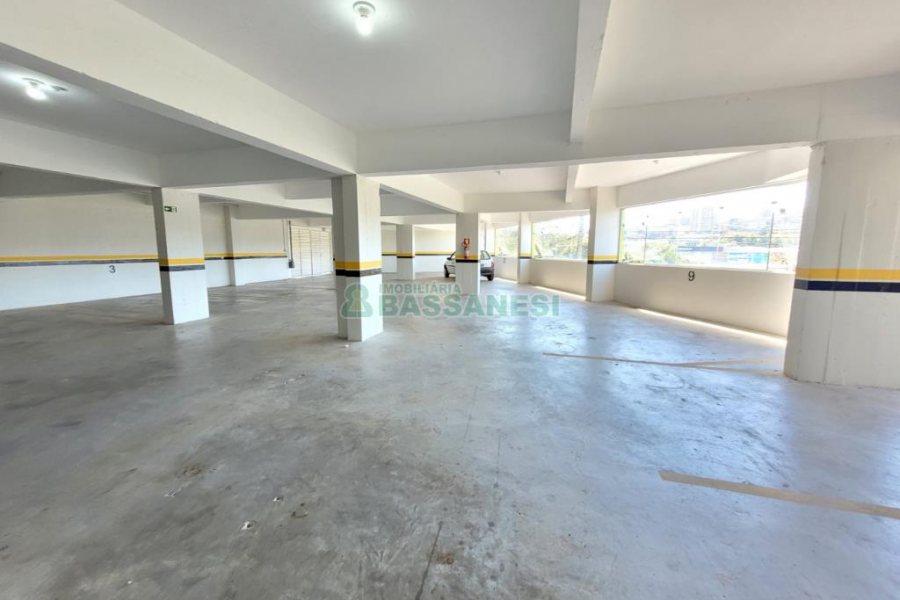 Apartamento com 75m², 2 dormitórios, 1 vaga, no bairro São Leopoldo em Caxias do Sul para Alugar