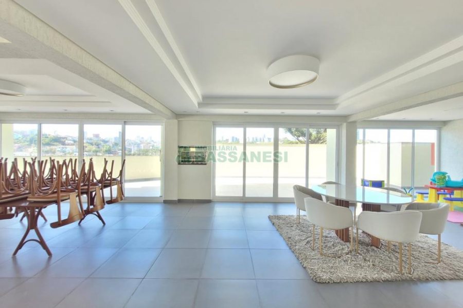 Apartamento com 75m², 2 dormitórios, 1 vaga, no bairro São Leopoldo em Caxias do Sul para Alugar