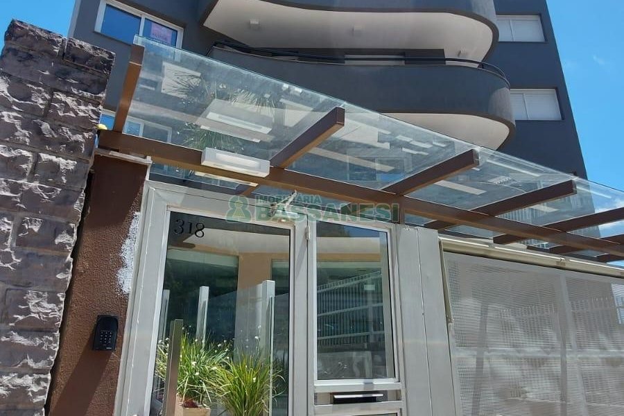 Apartamento com 110m², 2 dormitórios, 1 vaga, no bairro São Leopoldo em Caxias do Sul para Alugar