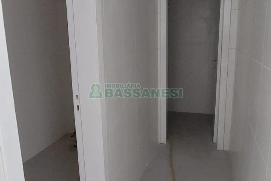 Loja com 120m², no bairro Marechal Floriano em Caxias do Sul para Alugar