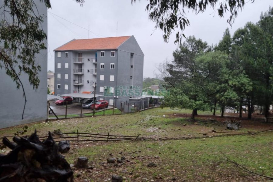 Terreno com 5551m², no bairro Nossa Senhora do Rosário em Caxias do Sul para Comprar