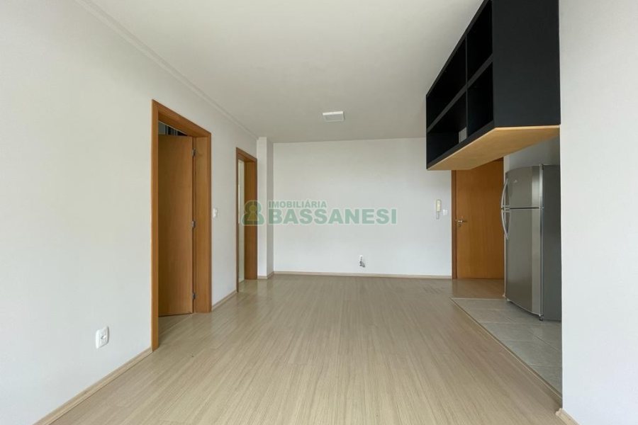 Apartamento com 55m², 1 dormitório, 1 vaga, no bairro Lourdes em Caxias do Sul para Alugar